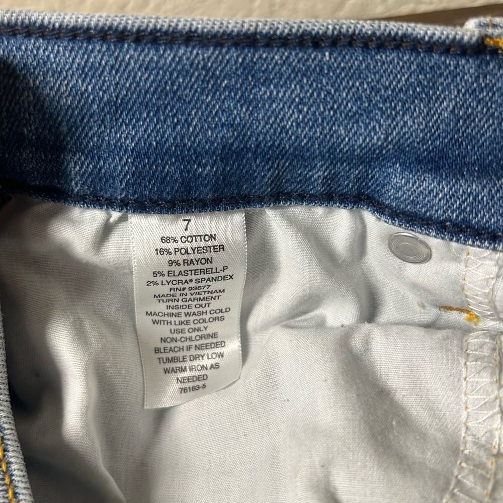 Arizona Jean Co. Women’s Denim Distressed Mini Skirt – Size 7 - Picture 5 of 5
